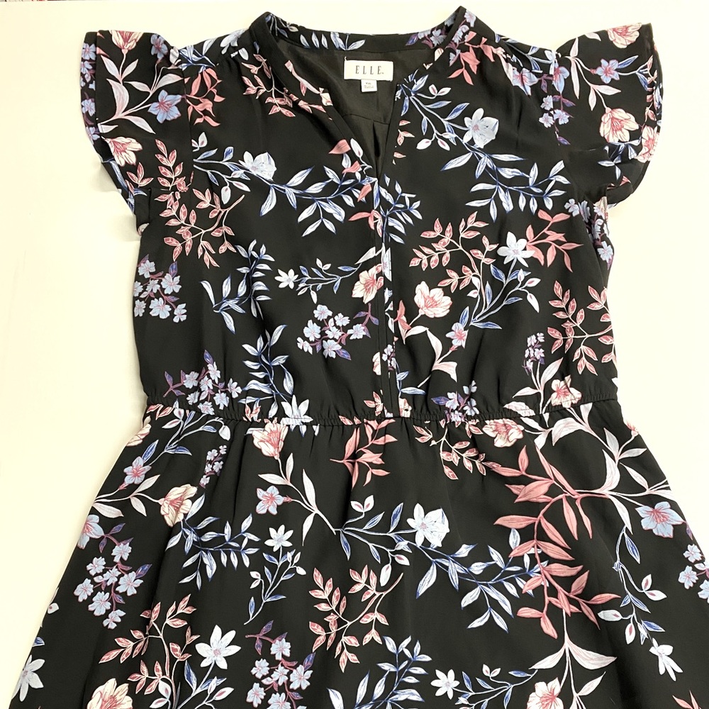 Elle Ruffle Sleeve Dress